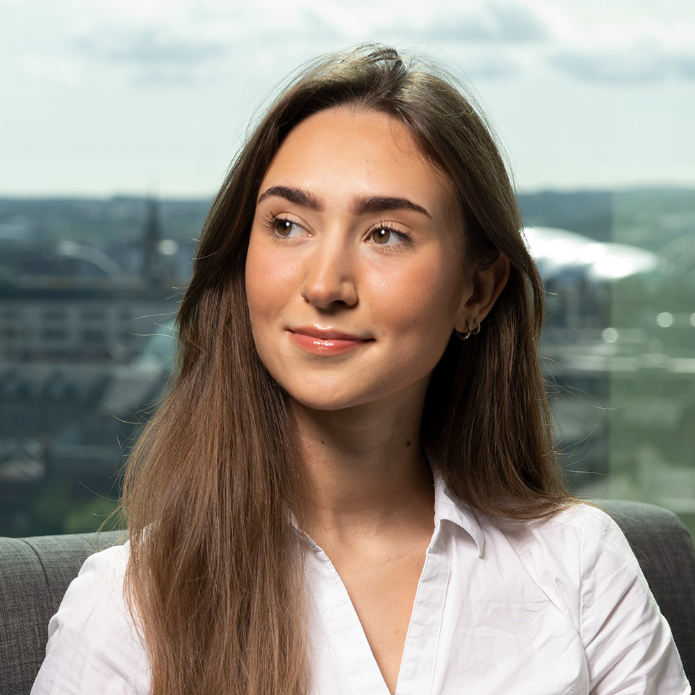 Inna Ratsebarska, Paralegal